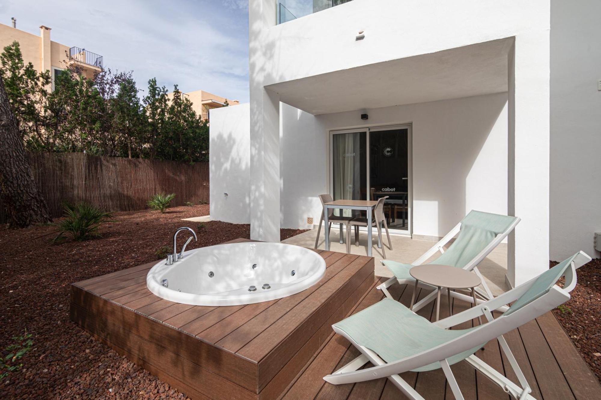 Cabot Las Velas Apartments Port de Pollença Eksteriør bilde
